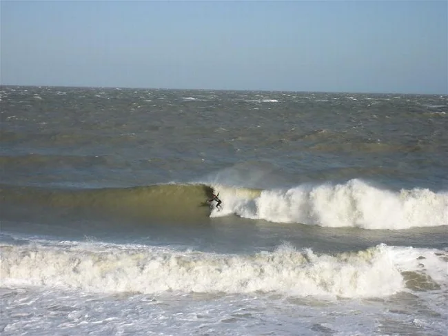 Viking-Bay-Large-Wave